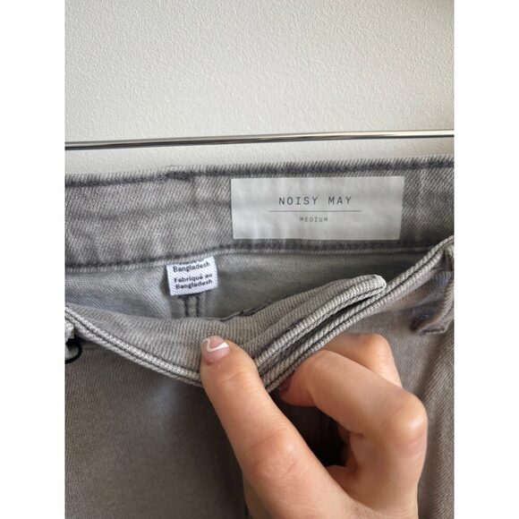 NWT Noisy May Grey Wash Denim Skirt | Medium - Picture 2 of 4
